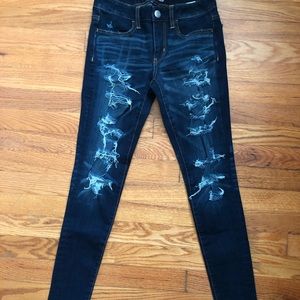 Distressed American Eagle Skinny jeans